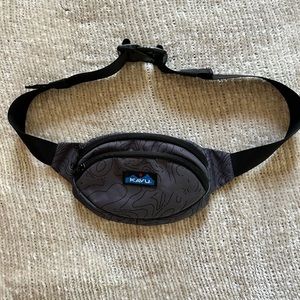 KAVU Spectator Waist Pack Fanny pack. Gray/black. Excellent condition, no flaws.